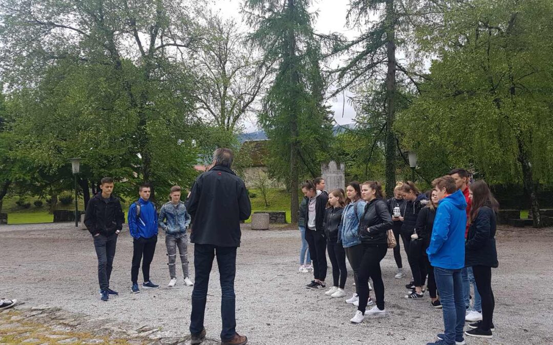 ZAKLJUČNI IZLET ZA DIJAKE: RIBNICA IN KOČEVJE
